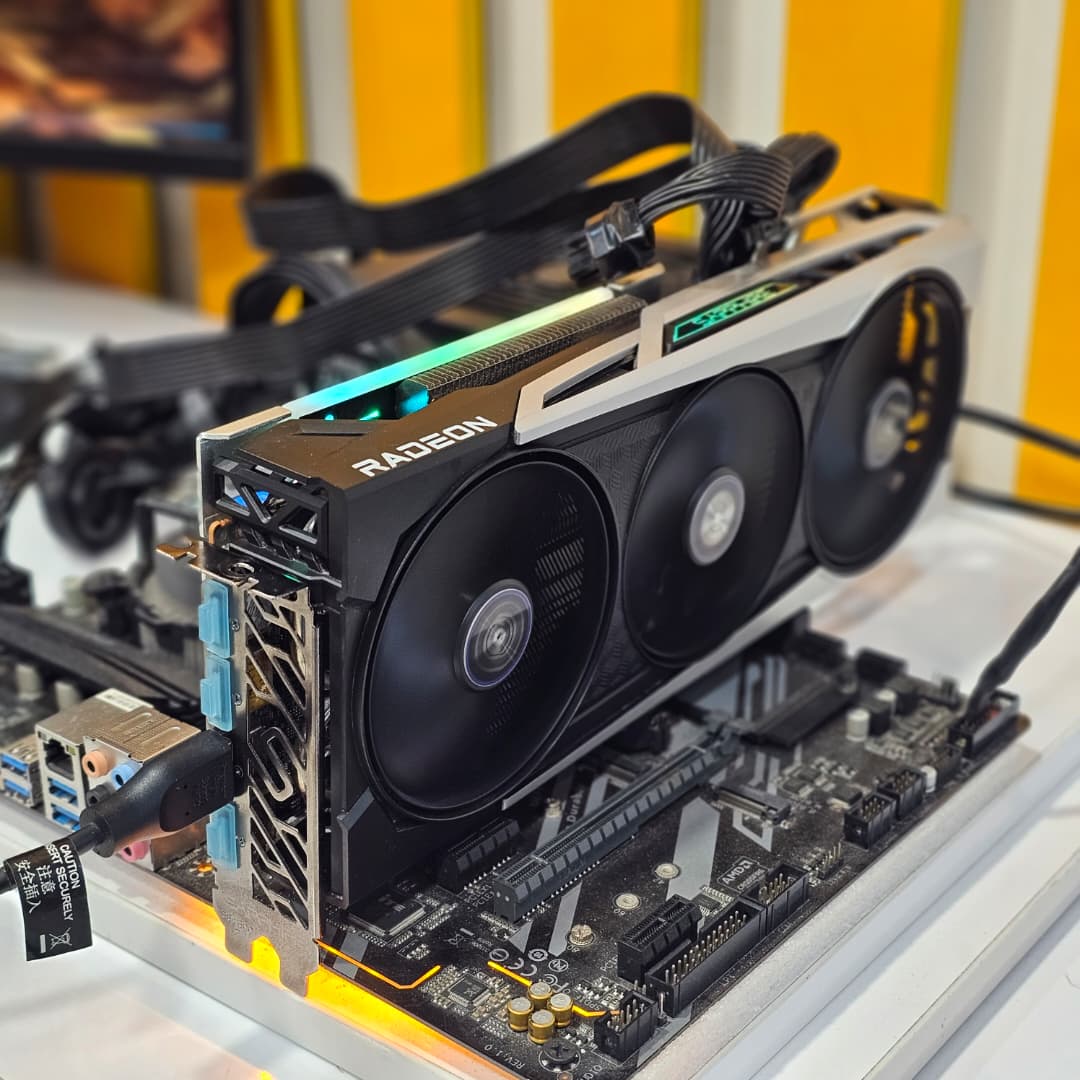 پورت های HDMI و DisplayPort کارت گرافیک RX 6700 XT NITRO+