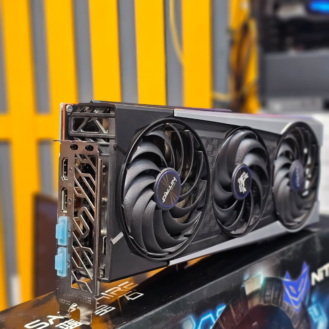 کارت گرافیک استوک پرنیان دیجیتال RX 6800 16G سافایر با یک هفته مهلت تست