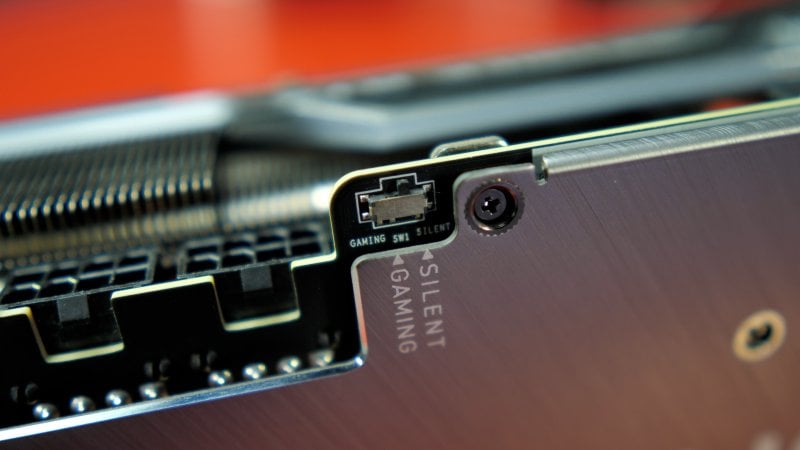 دکمه BIOS روی کارت گرافیک چیست؟ بررسی کامل و سوالات متداول